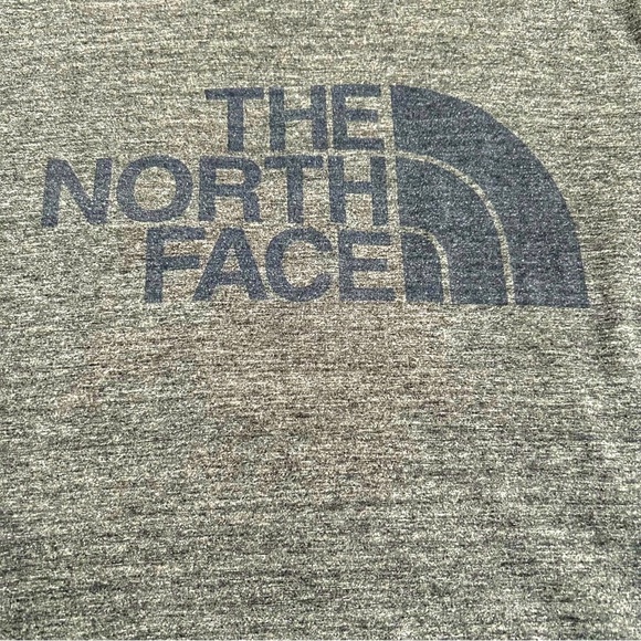 The North Face Large Men’s Half Dome Logo Heather Blue T-Shirt - Picture 5 of 8